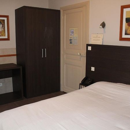Auberge De La Fontaine Aubigny-sur-Nere Ngoại thất bức ảnh